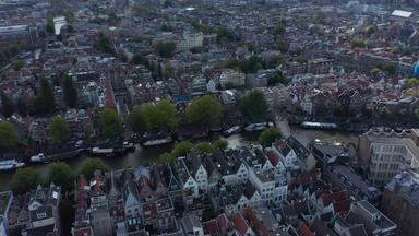 宽视图绕阿姆斯特丹住宅空<strong>中房</strong>子运河